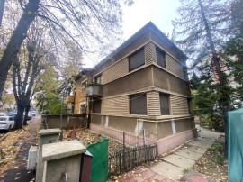 Casa cu teren 363 mp Agronomie - Domenii