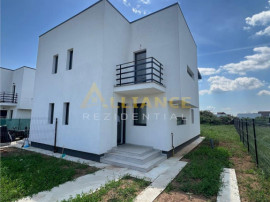 Casa tip duplex - 3 camere - 2 bai