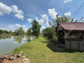Teren cu livada si lac populat cu peste, 37.620 mp, zona Oar