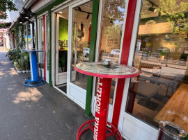 Proprietate Stradala cu Spatiu Comercial Pretabila Business