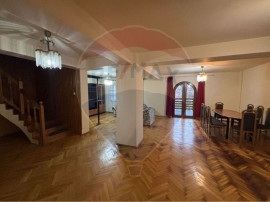 Casă de inciriat cu 4 dormitoare,Gradiste