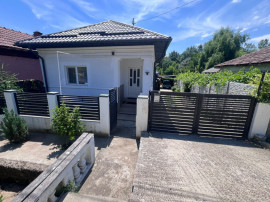Casă de v&acirc;nzare Bucovat - Palilula