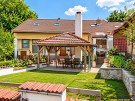 Sfantu Gheorghe Central,9camere,271mp utili,teren 547mp,4 in