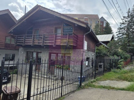 Cabana cu 4 camere de vanzare in Sinaia
