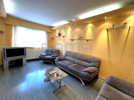 Apartament 3 camere cu centrala proprie, zona Aurel Vlaicu