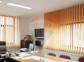 Spațiu de birouri 200 mp de vânzare în Bujac.