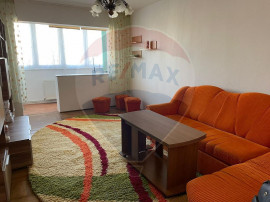 Apartament cu 2 camere de vânzare, zona Aurel Vlaicu.