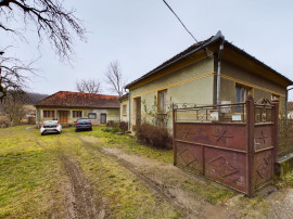 Casă în Stejar cu 9113 mp teren