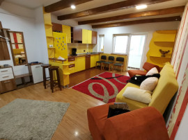 Apartament 4 camere decomandat,renovat, zona Calea Poplacii