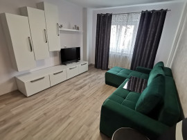 INCHIRIEZ apartament 2 camere decomandat,recent renovat,zona Ciresica