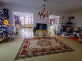 Casă deosebită &icirc;n S&acirc;npetru, 270 mp utili, 4 dormitoare ?
