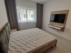 INCHIRIEZ apartament 1 camerea ,renovat,zona Selimbar