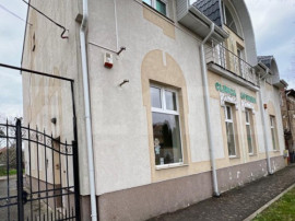 Casa de vanzare , anterior clinica medicala , 1174mp, 30 cam