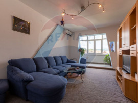 Apartament cu 3 camere decomandate, langa liecul SNG