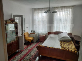 Casa cu 4 camere, 110mp, centru Mihaileni