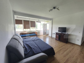 Apartament de inchiriat cu 2 camere, 80 mp, etaj intermediar