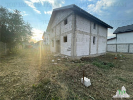 Casa P 1 la rosu in comuna Stefanesti