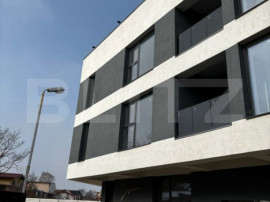Apartament 3 camere, 75 mp, boxa si loc de parcare incluse