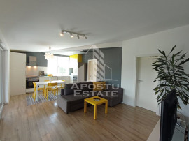 Apartament cu 3 camere, tip penthouse, loc de parcare, zo...