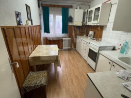 Apartament de vanzare, 3 camere, etaj 3, zona Kaufland-SUD