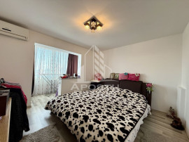 Apartament 3 camere, decomandat, garaj, centrala proprie,...