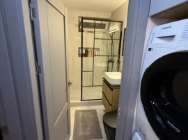 Apartament cu 3 camere decomandate Zona Ultracentrala