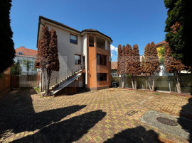 Sediu firmă / Birouri de v&acirc;nzare P+2E, 254 mp, ultracentra