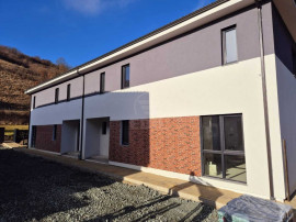 Duplex nou, semifinisat, &icirc;n ansamblu rezidențial cu parc privat