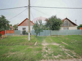 De v&acirc;nzare casă cu 3 camere și teren 3205 mp &icirc;n S&acirc;nn...