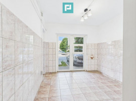 Garsonieră/spațiu comercial strada Poetului Vlaicu