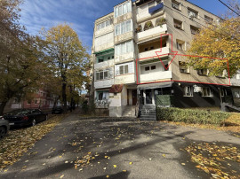 De vanzare Apartament Etajul 1 Micro 16/Zona Foarte Buna