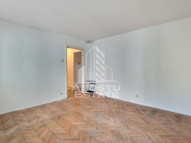 Apartament cu 3 camere, 2 bai, 2 balcoane, zona Calea Ara...