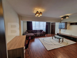 Apartament de inchiriat, cu 2 camere, 76 mp, Central - T&acirc;rg