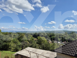 Casă la țară complet mobilată, 1000 mp teren &ndash; Bajesti