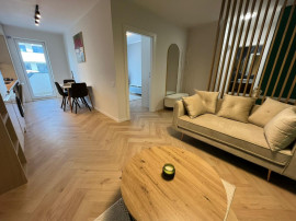 Apartament 2 dormitoare sup.54 mp et.intermediar, lift in Floresti
