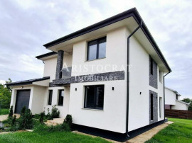 Vila 5 camere cu garaj langa Paradisul Verde