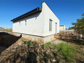 Vila Individuala / 4 Camere / 2 Bai / Teren 300 mp