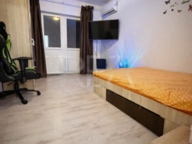 2 camere Vitan Mall, et. 9, an 2001