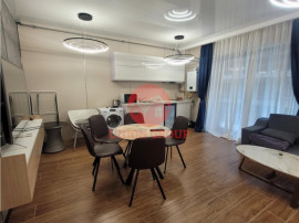 Apartament Mobilat si Utilat Finisaje Luxury, Prima Linie la