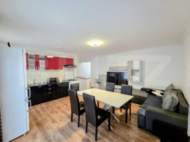 Apartament 2 camere, balcon &icirc;nchis, zona Centrala, Floreșt