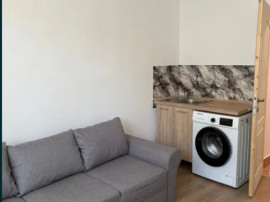 Camera de camin cu baie si bucatarie - zona Astra