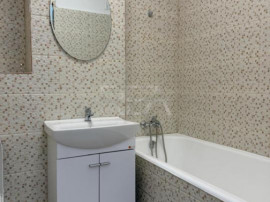 3 camere, et 4/10, renovat, bloc anvelopat-Gorjului