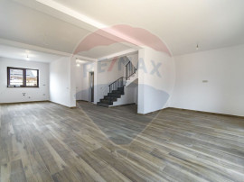 CASA TIP DUPLEX cu 4 camere de vanzare| Cartier Izvor | C...