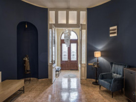 Business cu identitate: Apartament Unirii , demisol, parter
