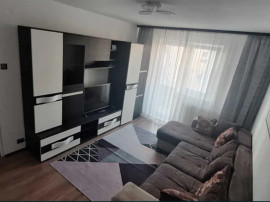 Apartament 2 camere, decomandat - zona Tractorul