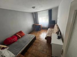 Apartament 2 camere, decomandat - zona Tractorul