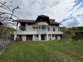 Proprietate spatioasa cu teren generos -&icirc;n Buciumi /Somc...