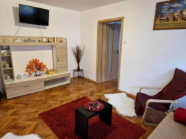 Apartament 2 camere, semidecomandat - Centrul Civic