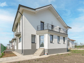 Refugiu Elegant l&acirc;ngă Pădurea Snagov: Casa Visurilor T...