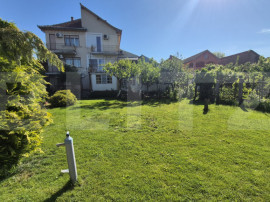 Casa de vanzare, 410 mp, teren 885 mp, zona Semicentrala